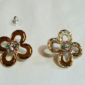 2/$22☆Colorful crystal flower earrings